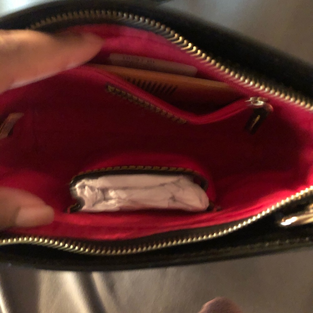 Dooney and Bourke Black patent leather crossbody - Picture 2 of 3